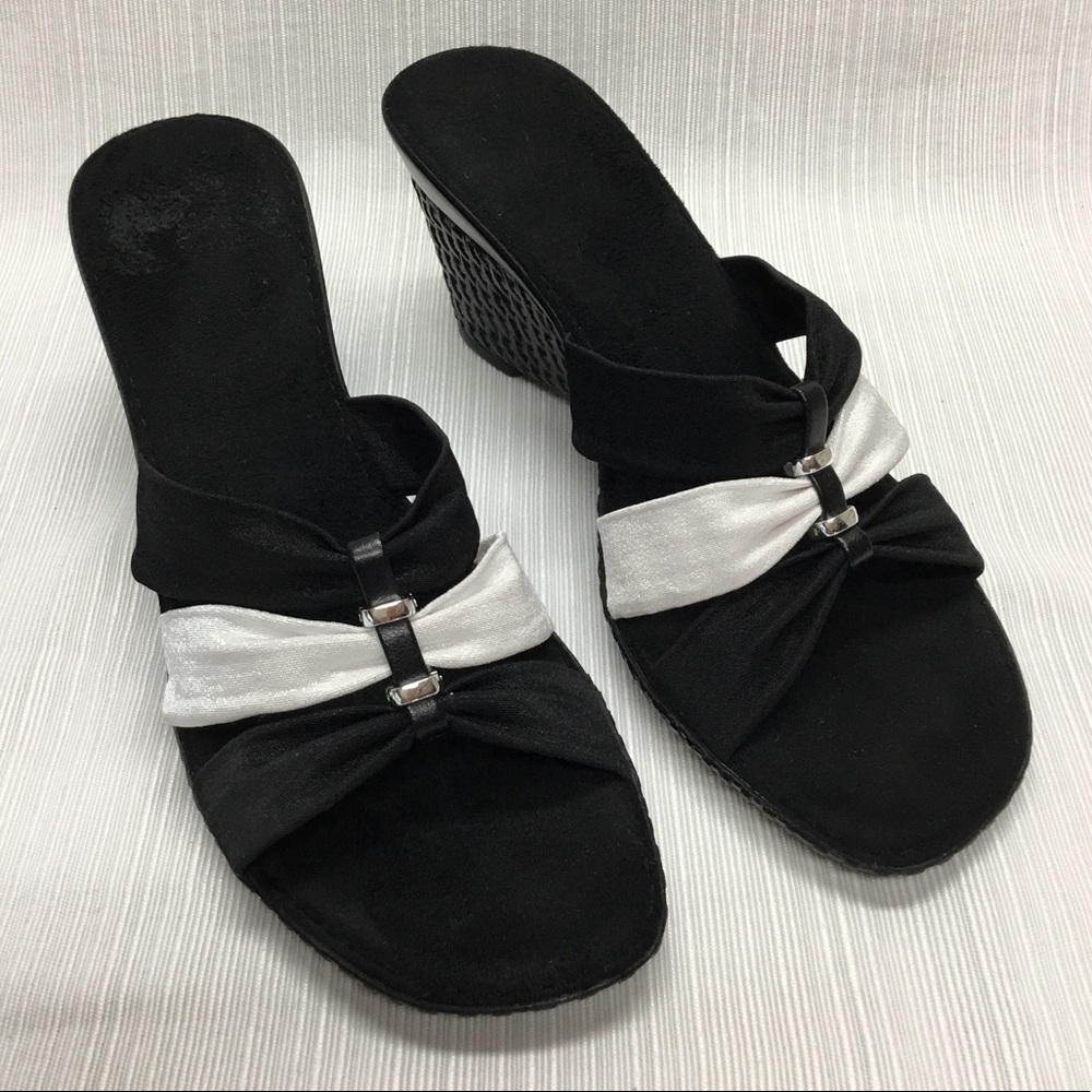 Eitienne Aigner Slide On Wedges - Picture 1 of 8